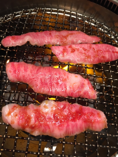 🥩 名古屋で本格炭火焼肉を味わうなら「やみつき」！元大関・琴光喜が手掛ける究極の焼肉体験 🔥